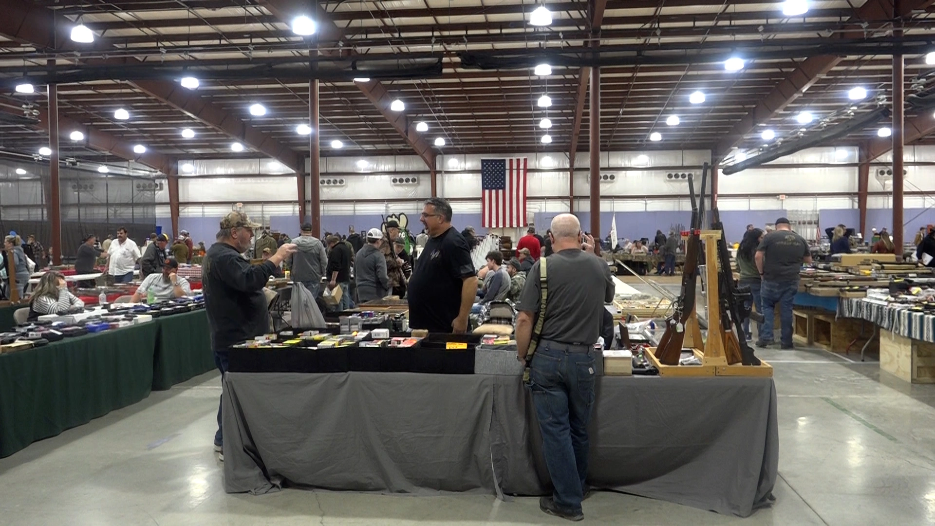 Top 10 Things You Should NEVER Do At The Gun Show!